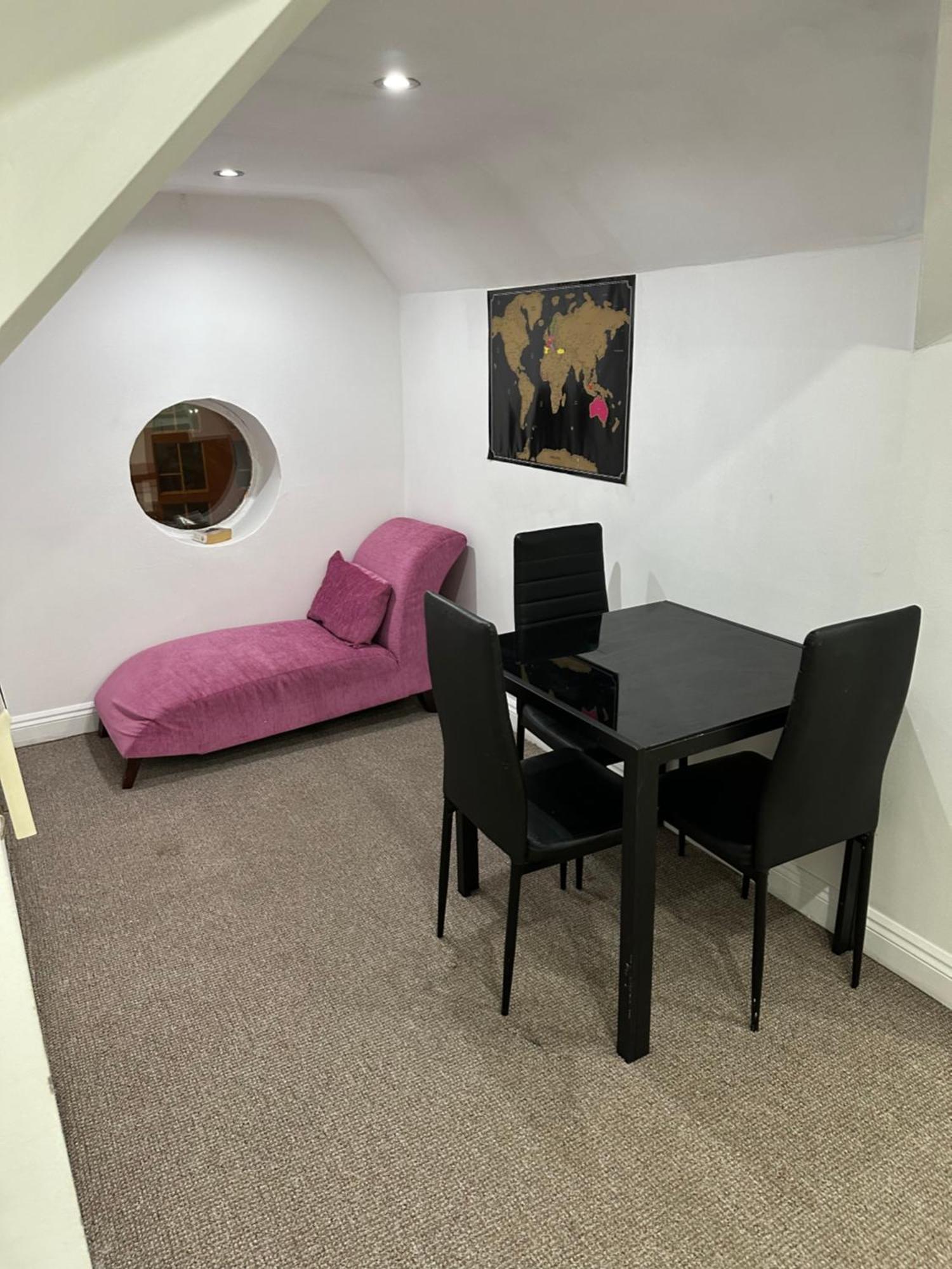 Apartment Stunning Center - Sleeps 4 - Free Parking, Netflix, Prime, Birmingham